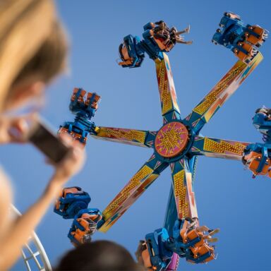 Day Function Groups Square